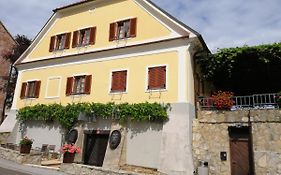 Apartmaji Svetinje